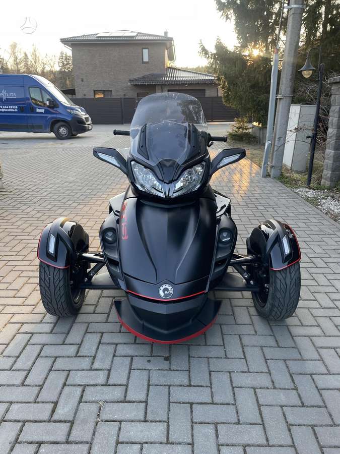 Can-Am Spyder 997cc, trikes
