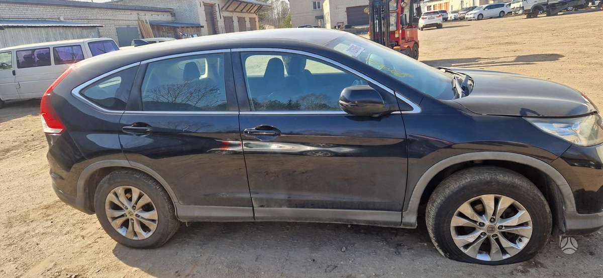 Honda CR-V rezerves daļās