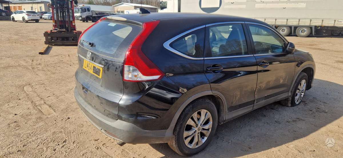 Honda CR-V rezerves daļās