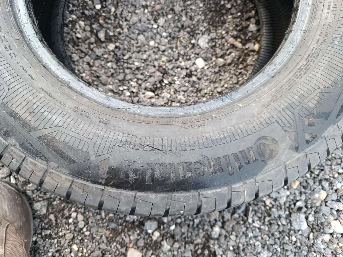 Continental, vasarinės 235/65 R16