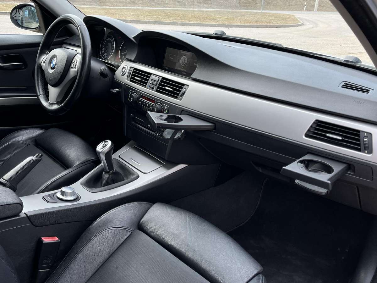 BMW 325, 2.5 l., wagon