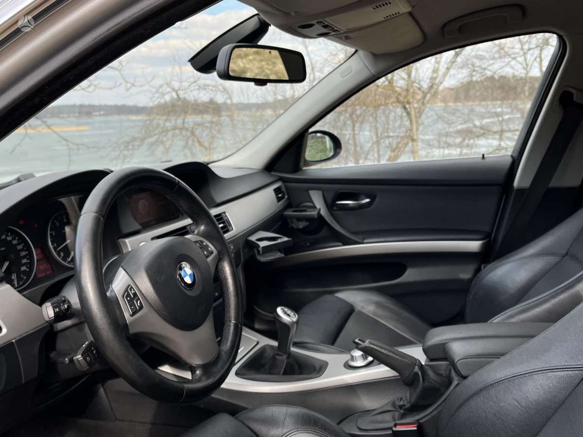 BMW 325, 2.5 l., wagon