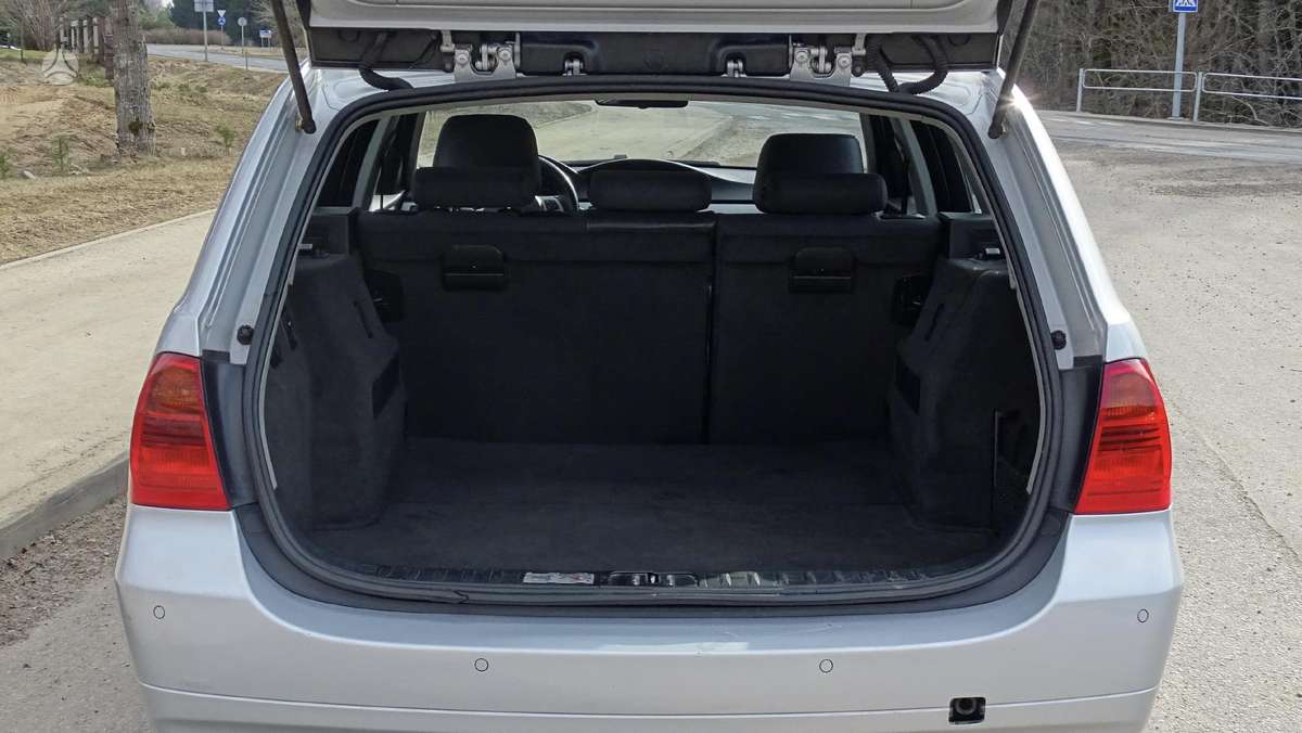 BMW 325, 2.5 l., wagon