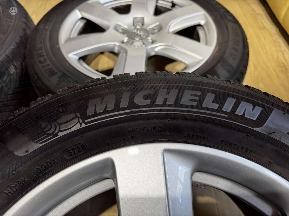 Audi A6 C7 su padangomis, light alloy, R17