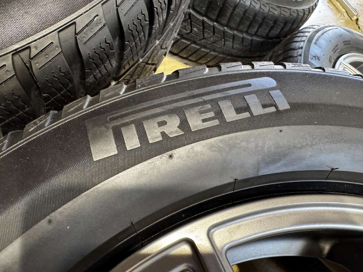 Audi A4 B9 su padangomis, light alloy, R16