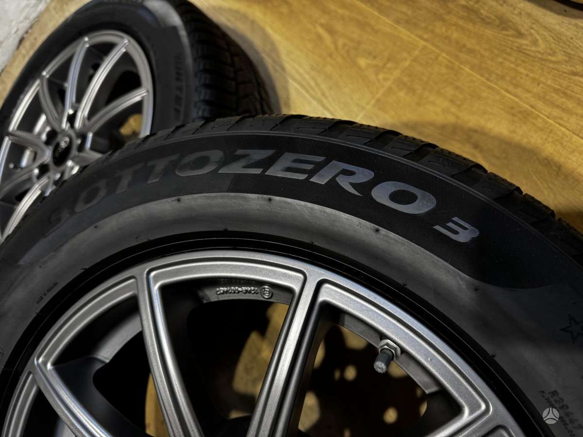 Audi A4 B9 su padangomis, light alloy, R16