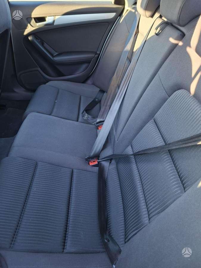 Audi A4, 2.0 l., Седан