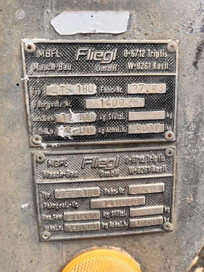 Fliegl ZTS 180, flatbed