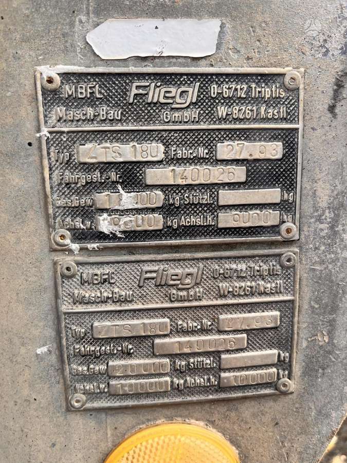 Fliegl ZTS 180, flatbed