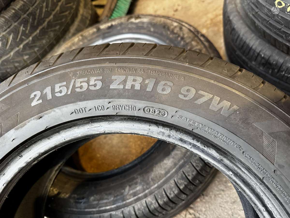 Kumho ECSTA HS52, summer 215/55 R16