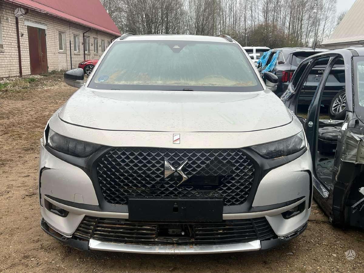 DS Automobiles DS7 Crossback E tense