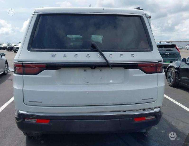 Jeep Wagoneer