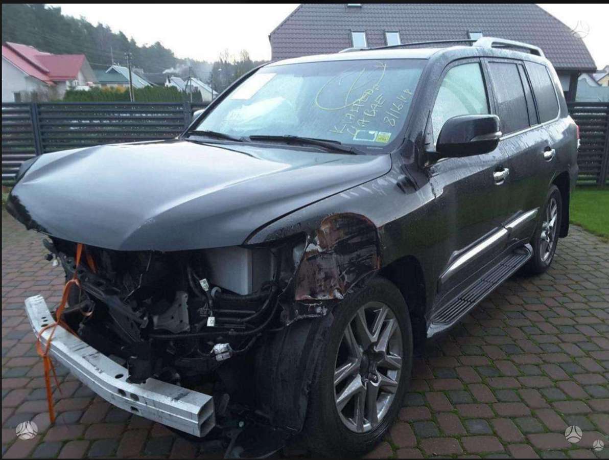Lexus LX 570