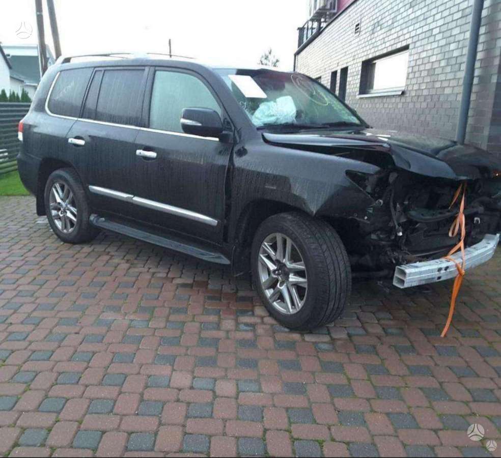 Lexus LX 570