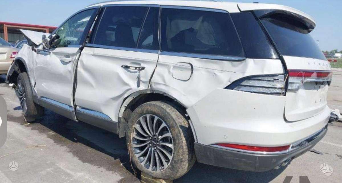 Lincoln Aviator