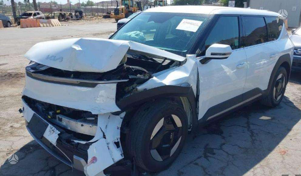 Kia EV9 Auto atvyko battery 99kwh