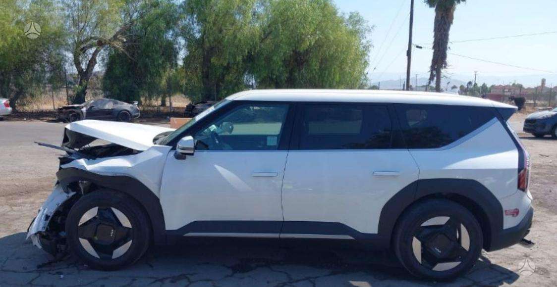 Kia EV9 Auto atvyko battery 99kwh