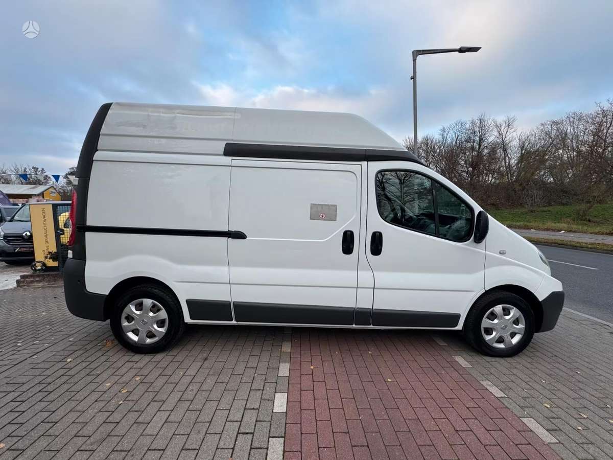 Renault Traffic vivaro primastar, passenger vans