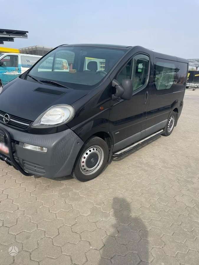 Renault Traffic vivaro primastar, passenger vans