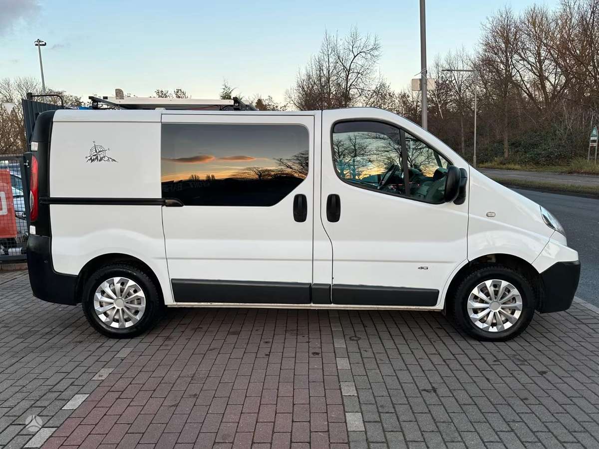 Nissan Primastar vivaro traffic, passenger vans