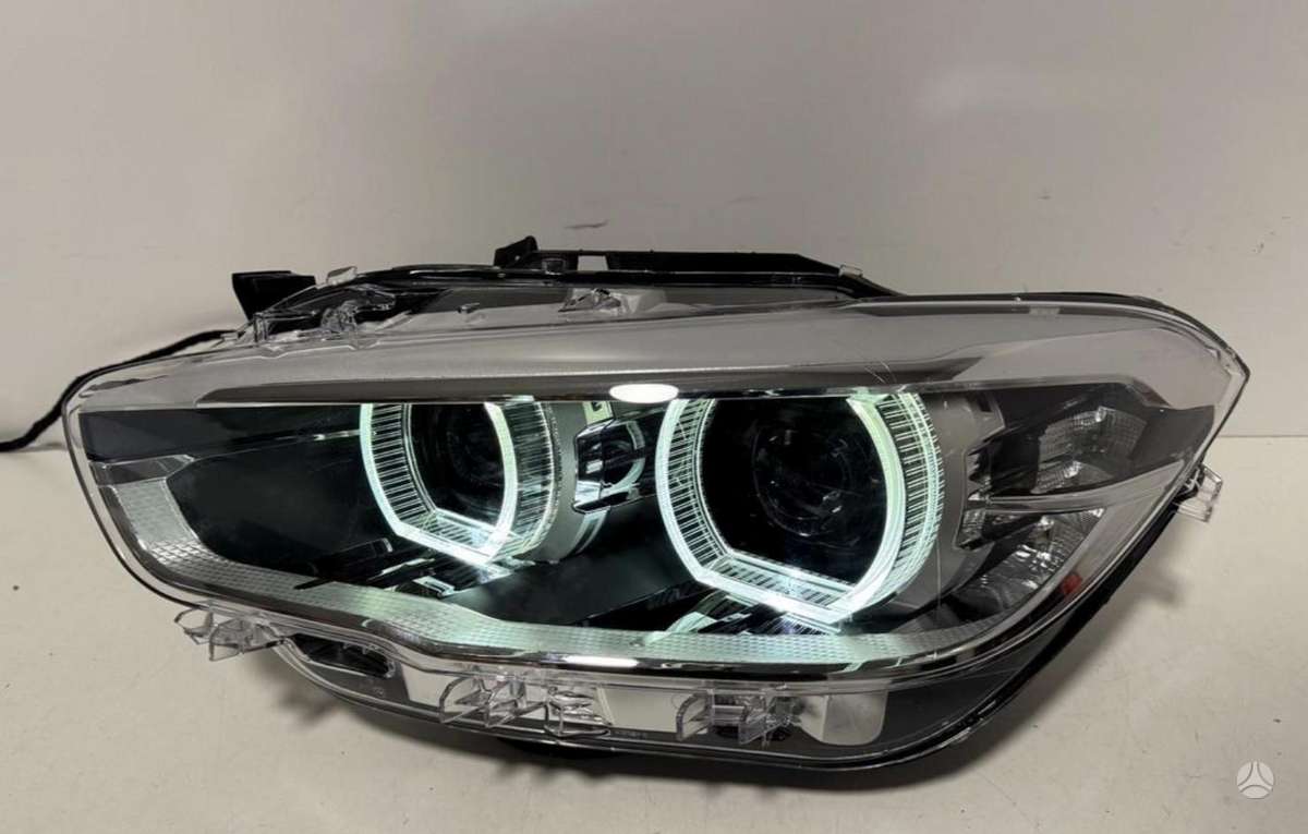 BMW 1 serija žibintai