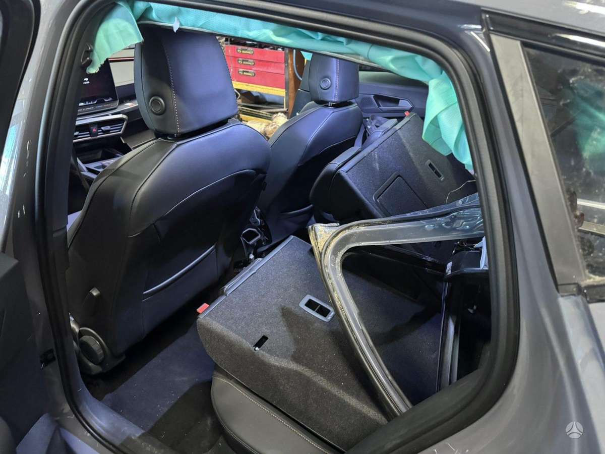 Cupra Formentor dalimis. Kėbulo numeris vin vsszzzkm1sr081167 variklis cupra 1