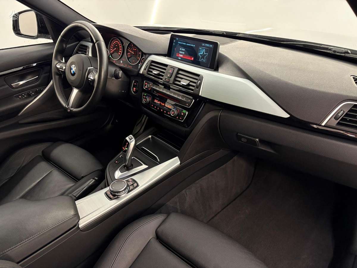 BMW 320, 2.0 l., wagon