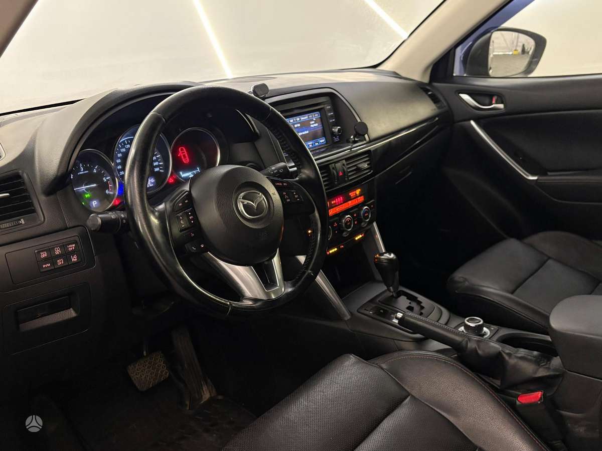 Mazda CX-5, 2.2 l., off-road / crossover