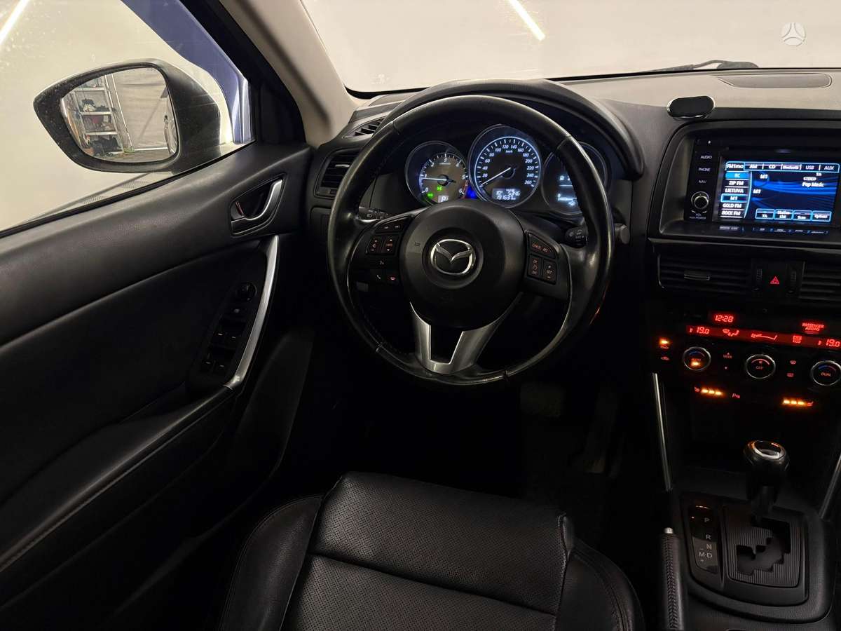 Mazda CX-5, 2.2 l., off-road / crossover
