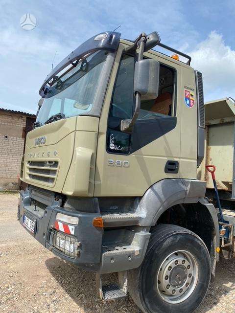 Iveco Traker, savivarčiai