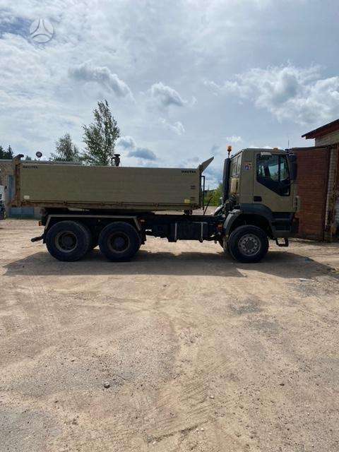 Iveco Traker, savivarčiai