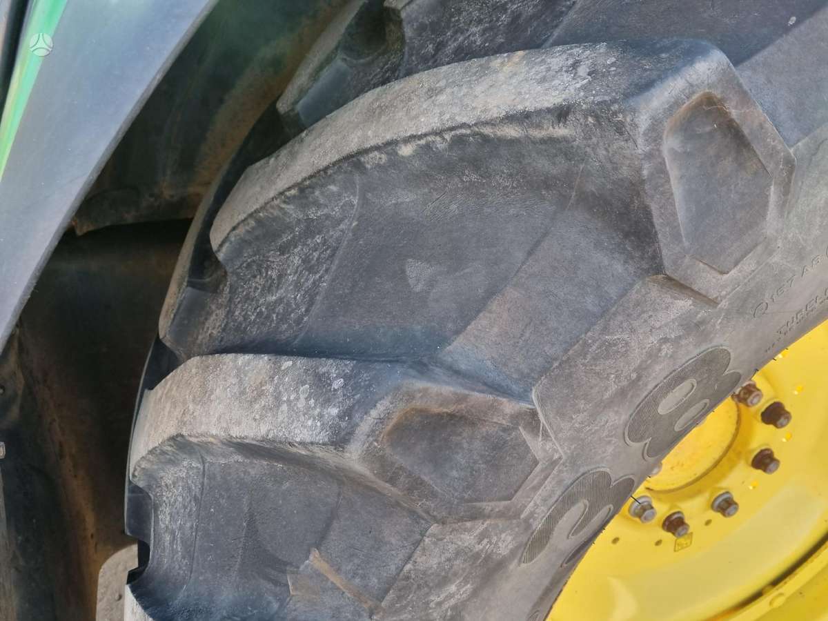 John Deere 6930 Premium, traktoriai