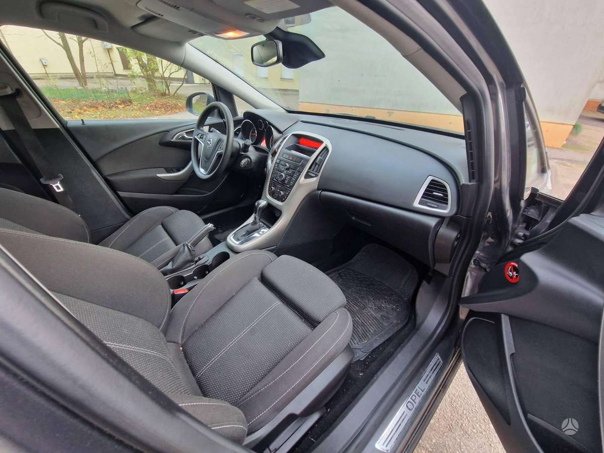 Opel Astra, 1.6 l., hatchback