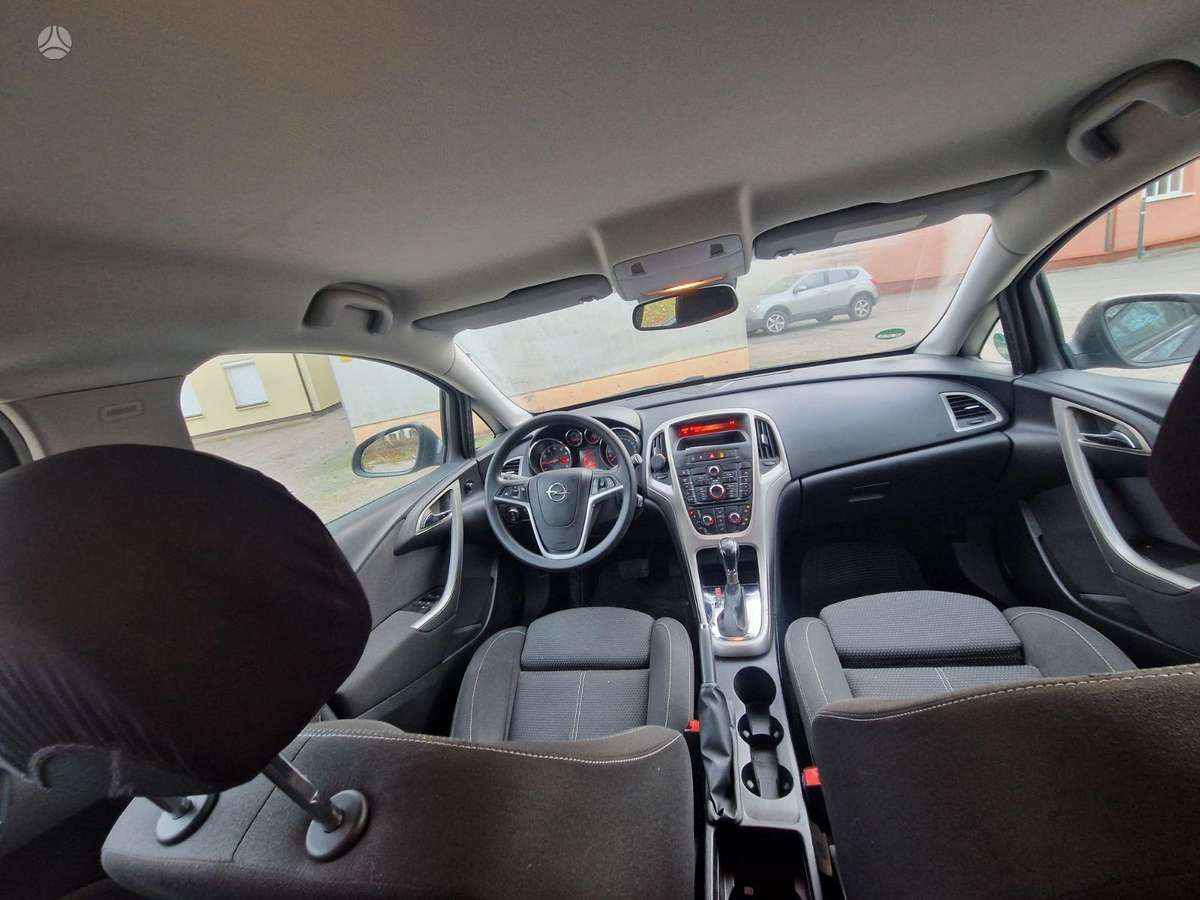 Opel Astra, 1.6 l., hatchback