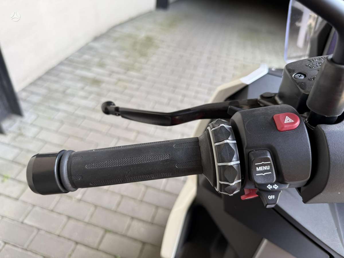 BMW C 400 X 350cc, scooters / mopeds