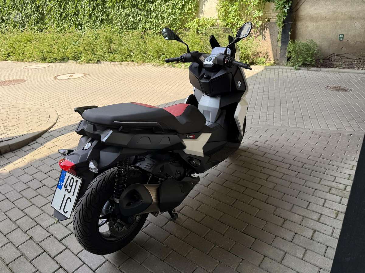 BMW C 400 X 350cc, scooters / mopeds