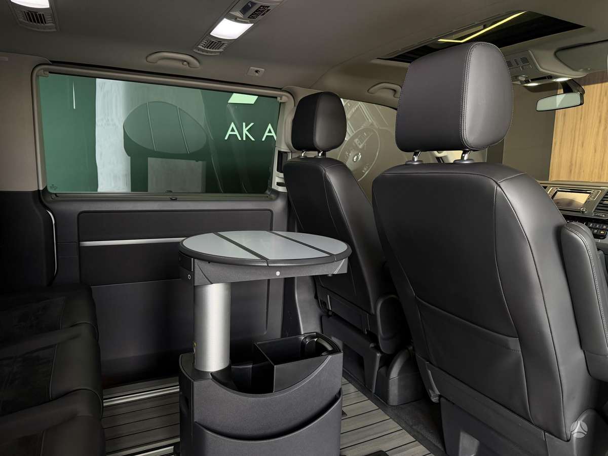 Volkswagen Multivan, 2.0 l., Минивэн