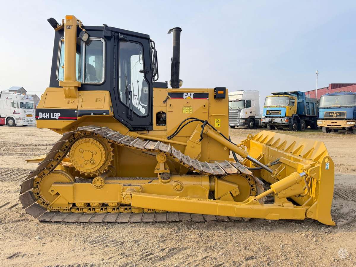 Caterpillar D4H LGP, buldozeriai