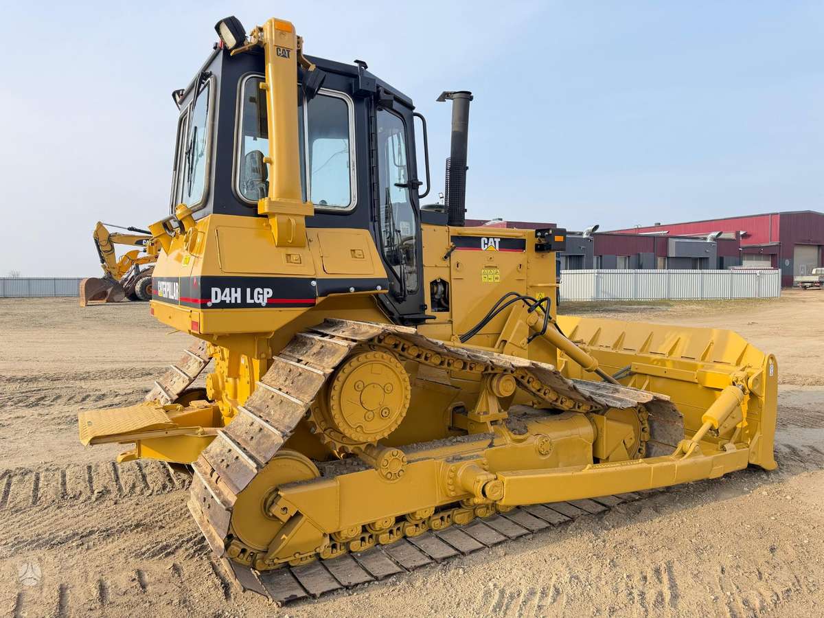Caterpillar D4H LGP, buldozeriai