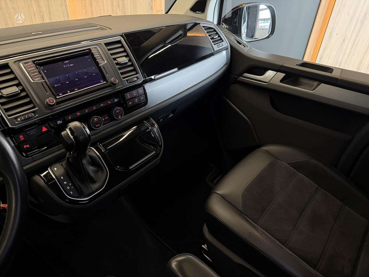 Volkswagen Multivan, 2.0 l., Минивэн