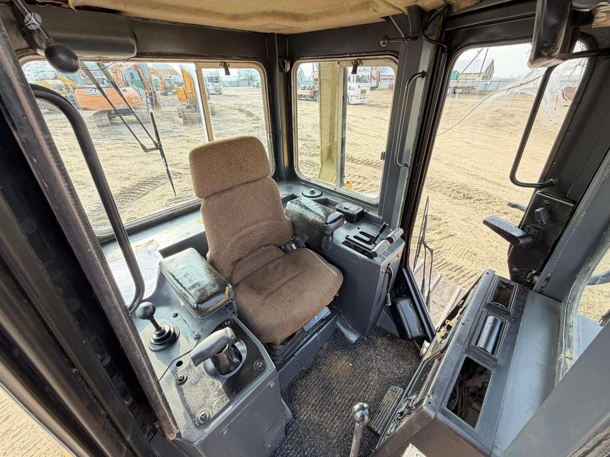 Caterpillar D4H LGP, buldozeriai