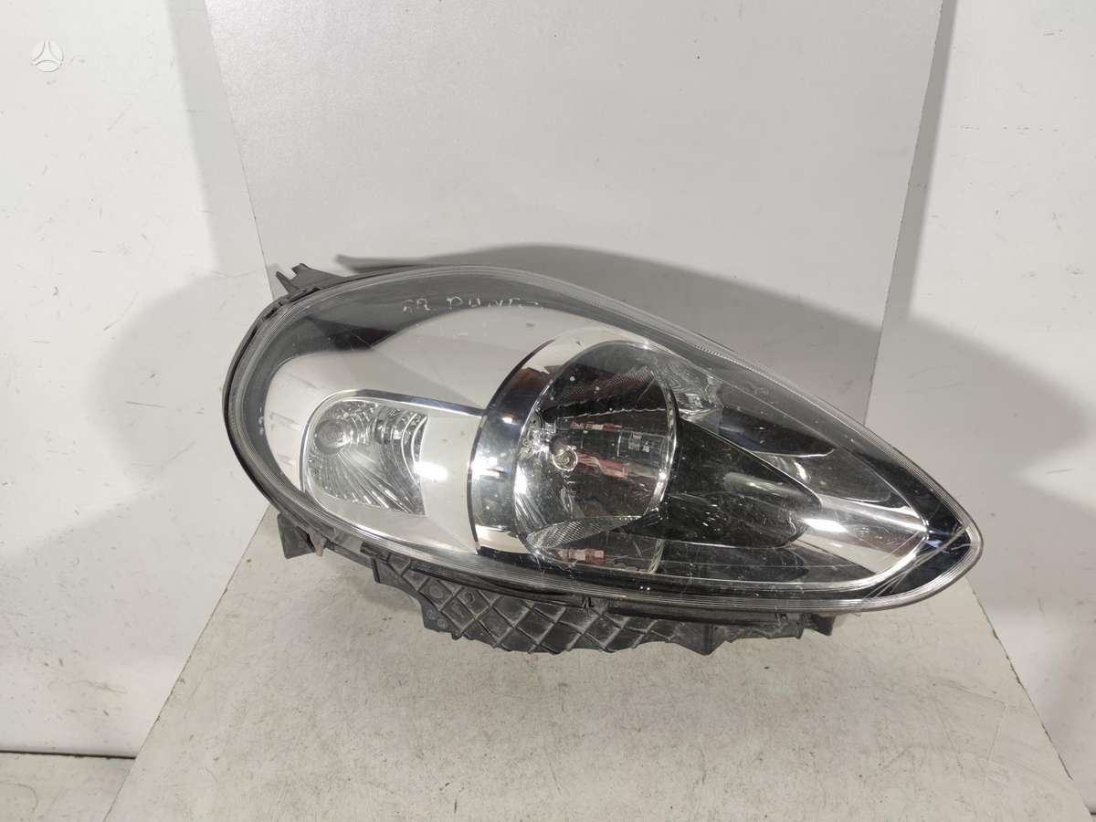 Fiat Punto bumpers, lights