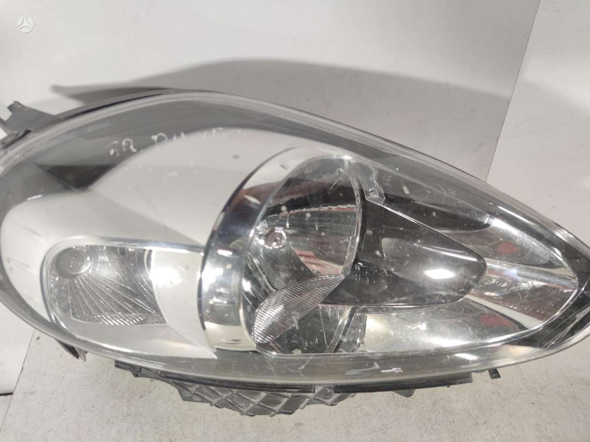Fiat Punto bumpers, lights