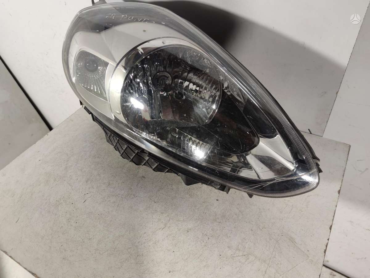 Fiat Punto bumpers, lights