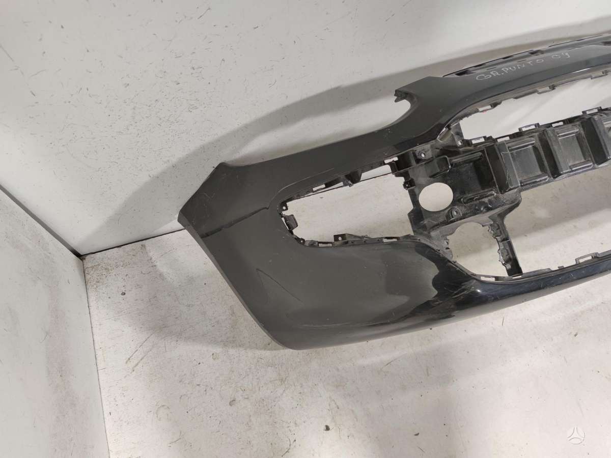 Fiat Punto bumpers, lights