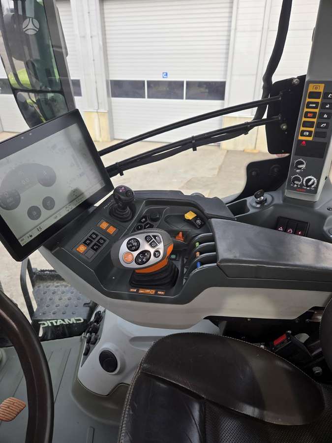 Claas Axion 960, tractors