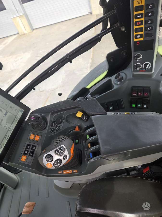 Claas Axion 960, tractors