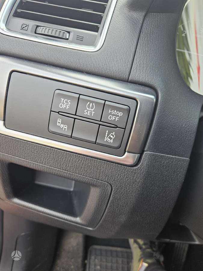 Mazda CX-5, 2.2 l., off-road / crossover
