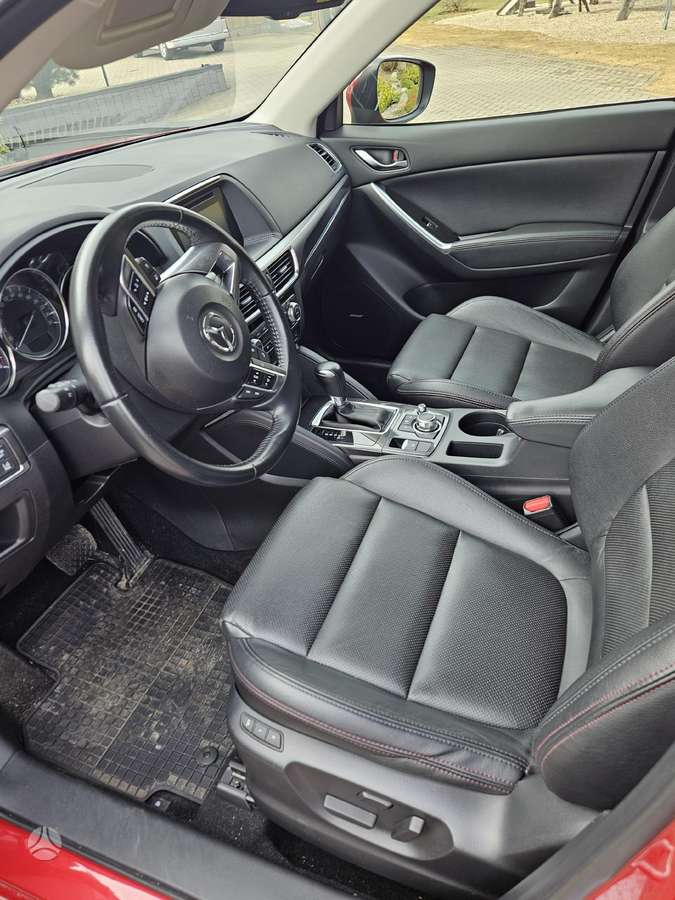Mazda CX-5, 2.2 l., off-road / crossover