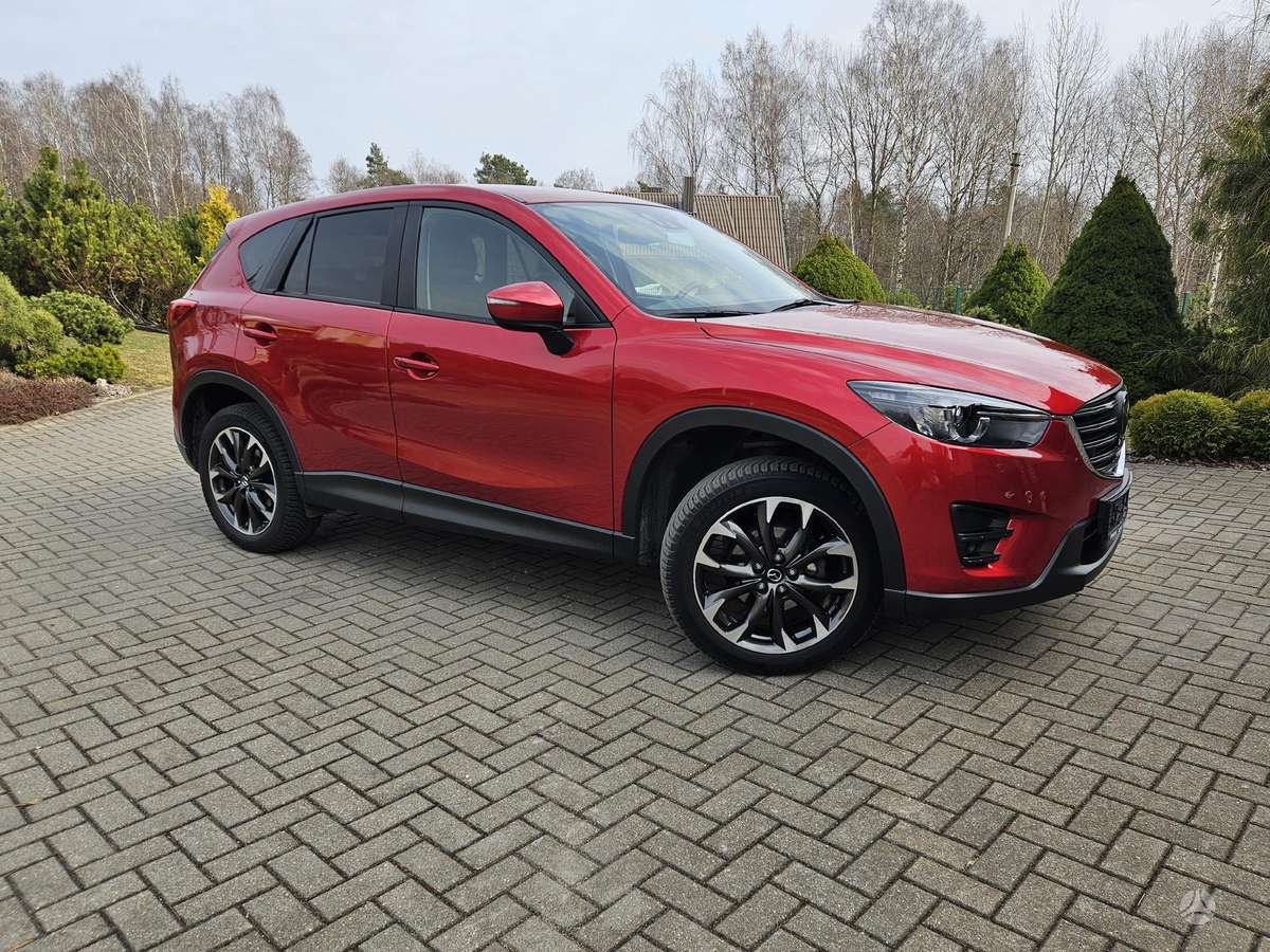 Mazda CX-5, 2.2 l., off-road / crossover